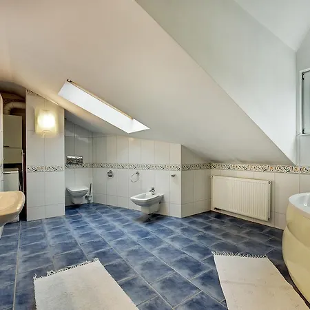 Grand Apartments - Helska